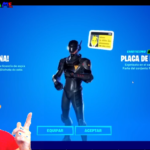 Gratis el emoticono de la placa de espía del Agente Banano.